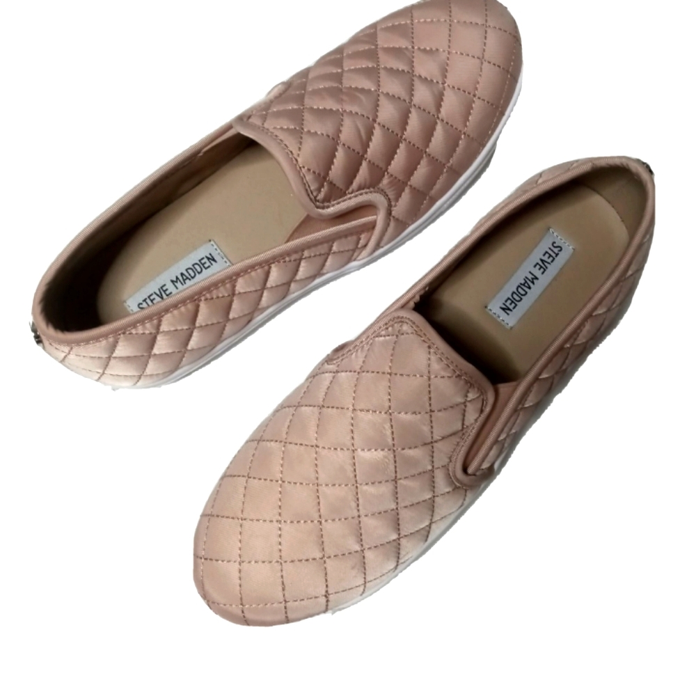 Steve Madden Ecentrcq Quilted sz 11
